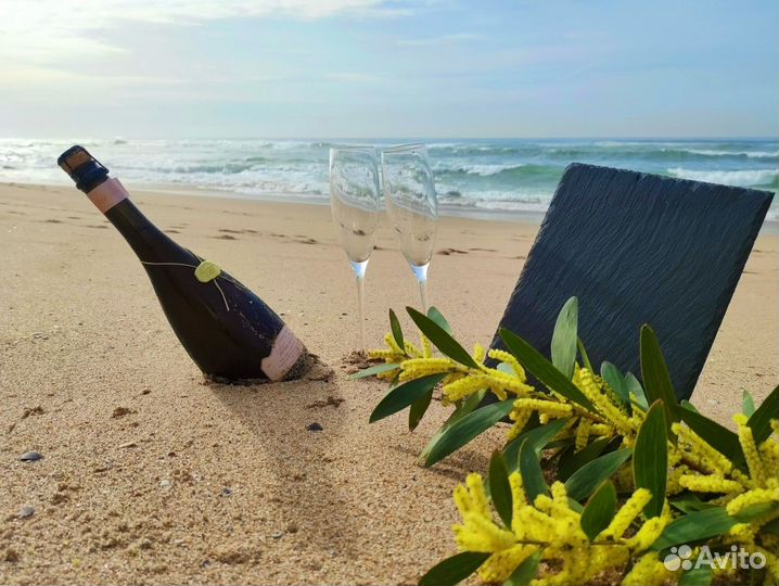 Оригинальный подарок - поздравление на песке