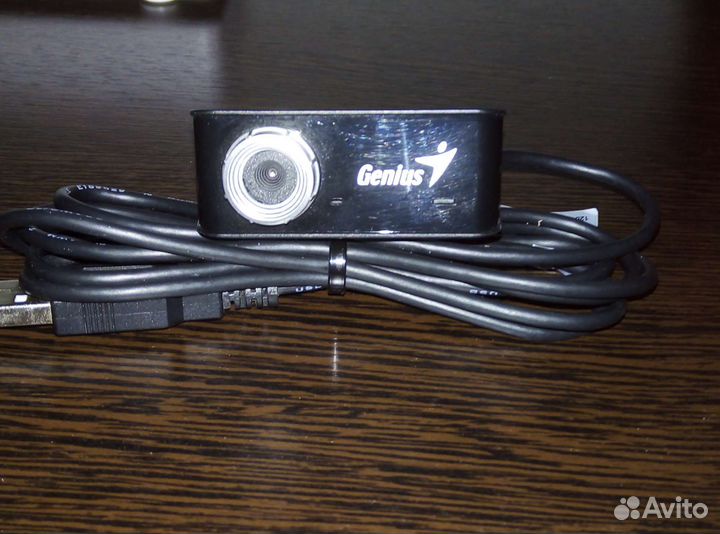 Веб-камера Genius