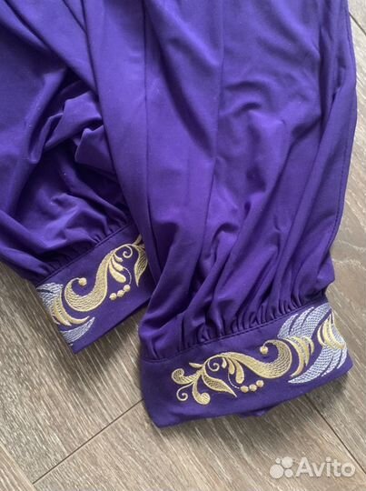 Комбинезон с вышивкой