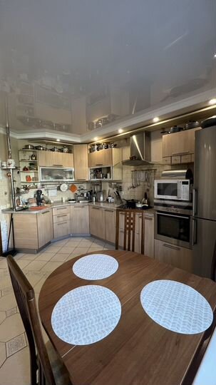 3-к. квартира, 84,4 м², 3/10 эт.