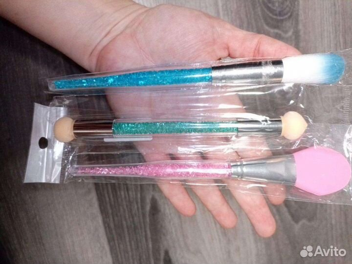 Кисти для макияжа