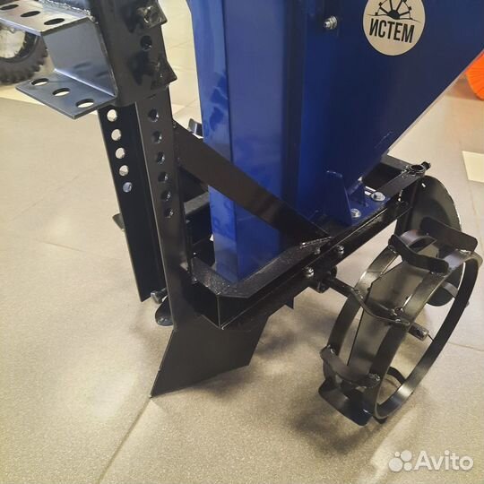 Картофелесажалка ксмб-1