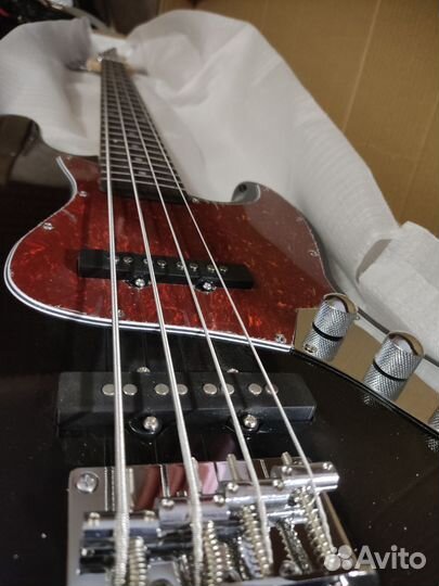 Новая бас гитара Irin / обмен