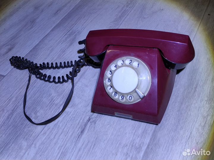 Телефонный аппарат та-68