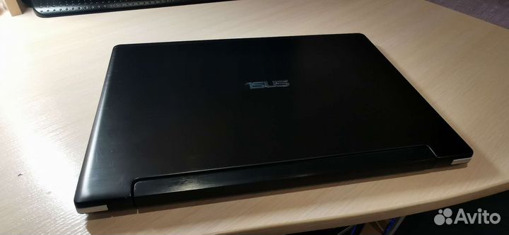 Ноутбук asus