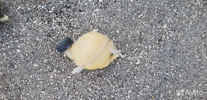 Peugeot 308 Бачок расширительный