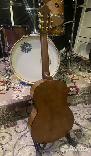 Классическая гитара Yamaha c40