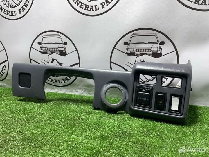 Консоль спидометра Toyota Land Cruiser HDJ81