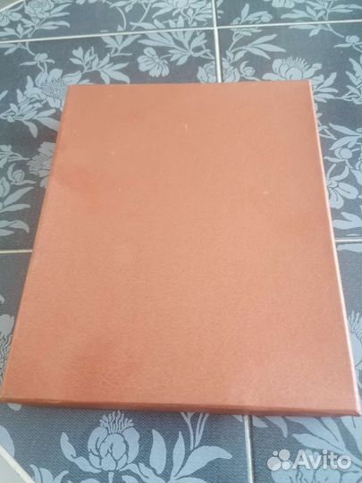 Блюдо с вилкой