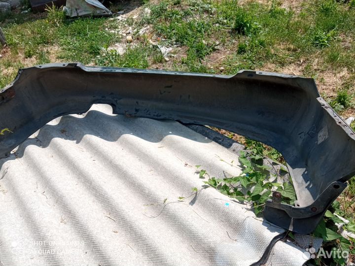 Задний бампер на hyundai sonata Y3. 1996г.в