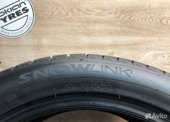 Triangle Snowlink TWT02 275/45 R21 110V