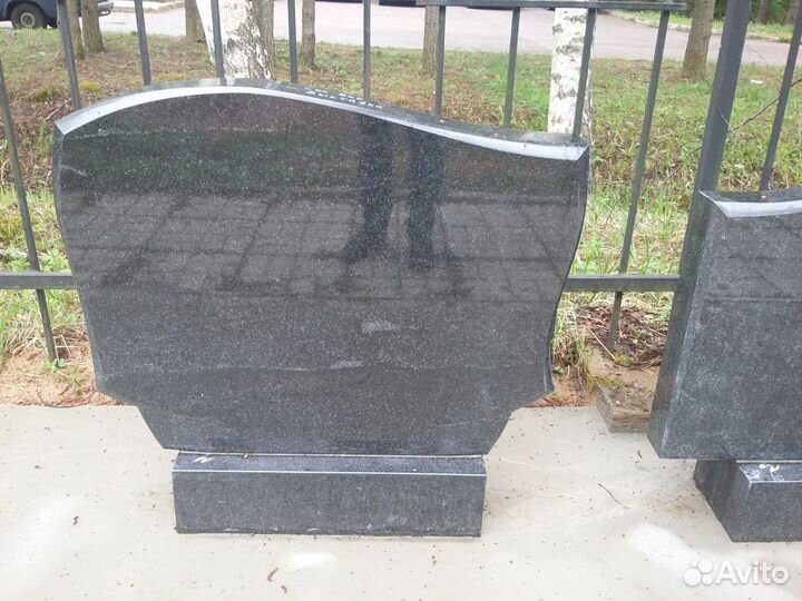 Памятники, надгробоя, изделия из гранита