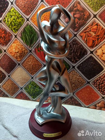 Статуэтка