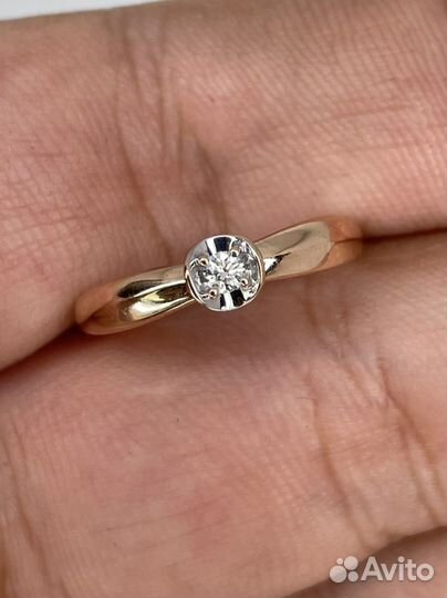 Золотое кольцо с брилл. 0.055 ct., р.16.5
