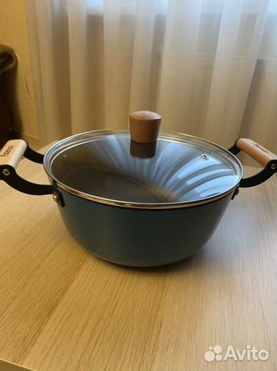 Кастрюля новая