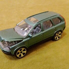 Модель автомобиля Volvo xc 90 1/64