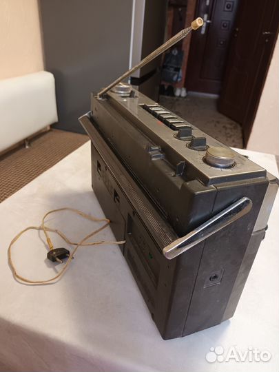 Стереомагнитофон sony