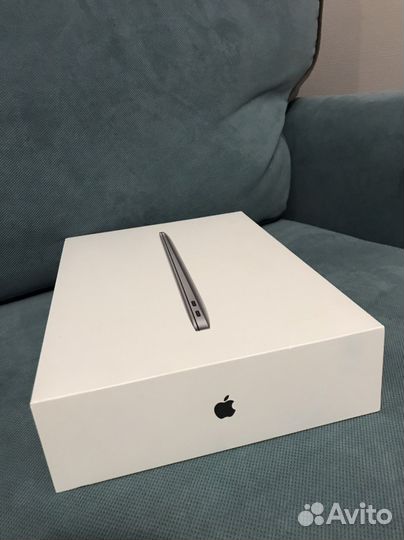 Коробка: Macbook air
