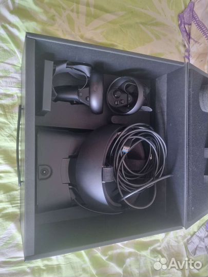 Шлем виртуальной реальности Oculus Rift S