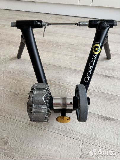 Велосипедный тренажер Cycleops Fluid 2