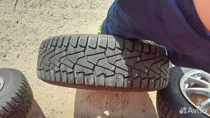 A tech schneider Pirelli