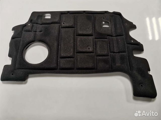 Шумоизоляция крышки двигателя