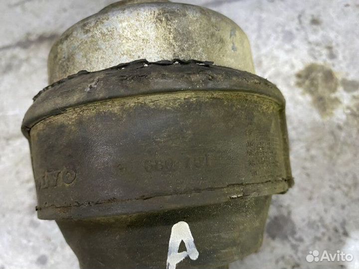 Подушка двс Volvo S60