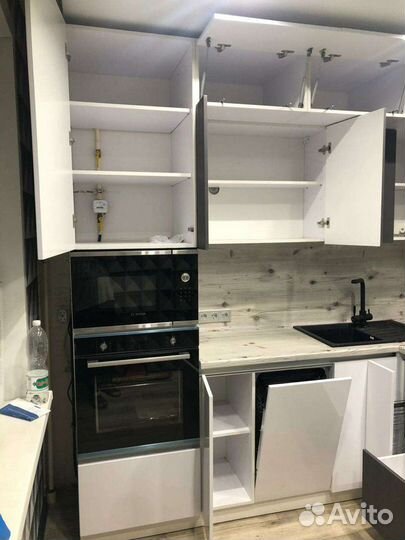 Кухни без ручек на заказ