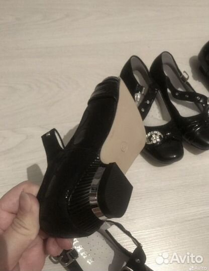 Туфли для девочки новые р-ры 25,27,28,29