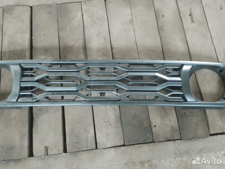 Решетка радиатора niva и молдинги