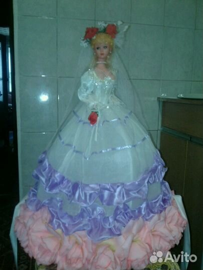 Кукла свадебная на машину