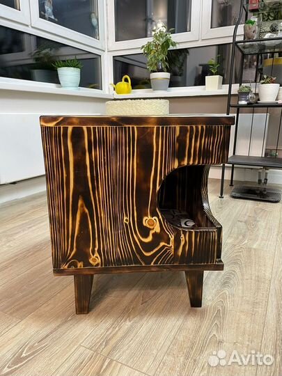 Тумбочка прикроватная