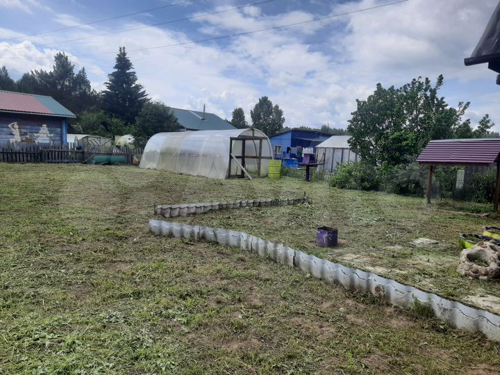 Дом 25 м² на участке 6 сот.