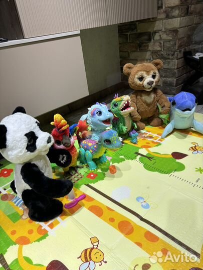 Интерактивный динозавр furreal friends