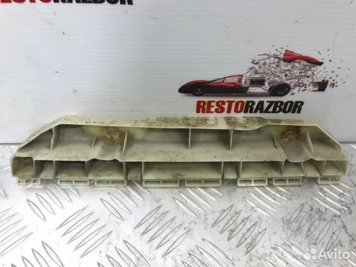 Крепление бампера заднее левое Byd F3 седан 4G18