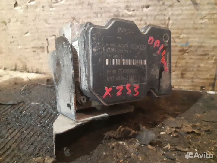 Блок управления ABS Kia Optima