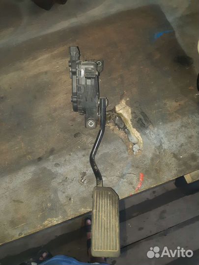 Педаль газа nissan almera н16