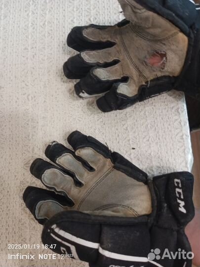 Краги хоккейные