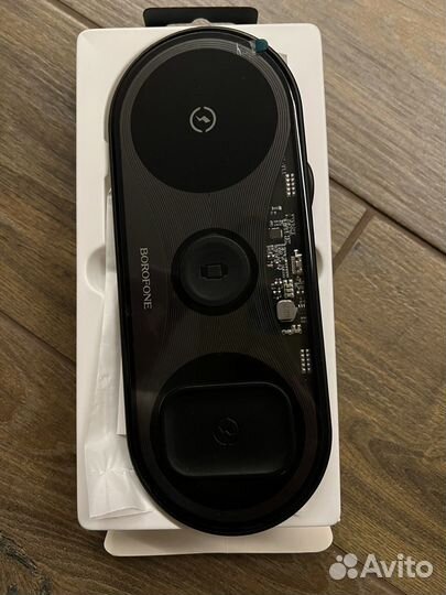 Продам беспроводную зарядку 3 в 1