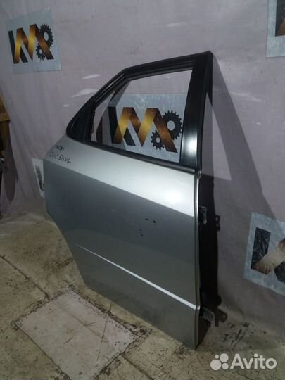 Задняя правая дверь Honda Civic 5D 06