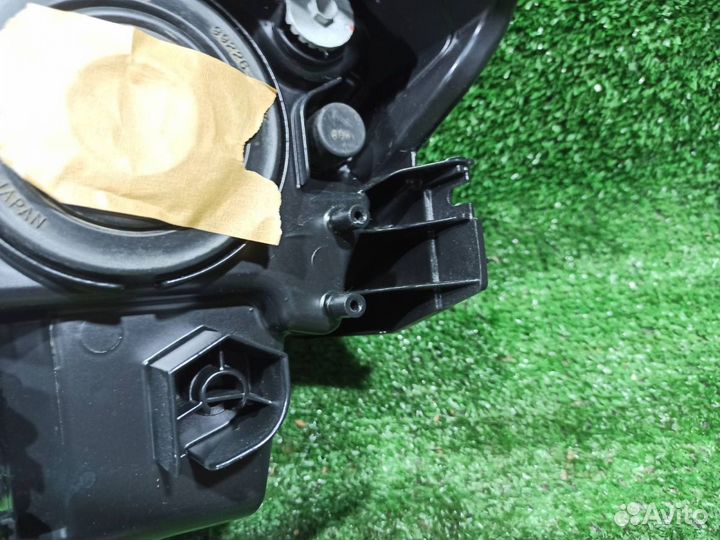 Фара Vitara (14) R б\у все крепления целые