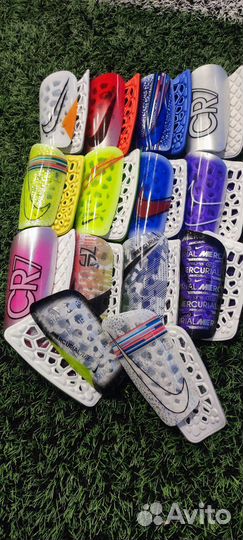 Новые щитки футбольные детские Nike