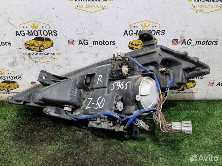 Фара правая Ксенон Левый руль Murano Z50