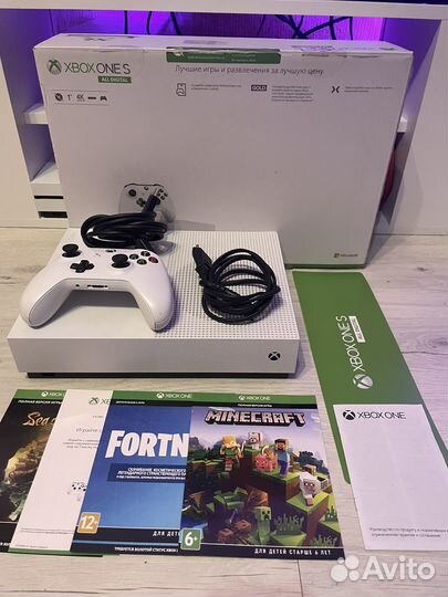 Xbox One s all digital + game pass