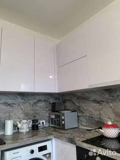 Угловая кухня. Белый глянец ксп:16700