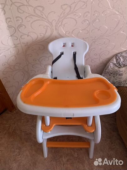 Детский стульчик для кормления
