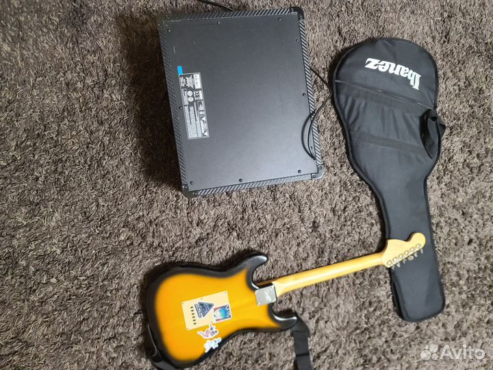 Электрогитара Squirestrat с комбиком Marshall