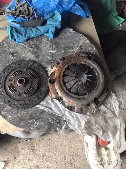 Сцепление на ланцер 10