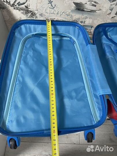 Чемодан на колесах детский
