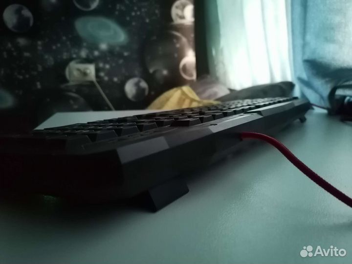 Игровая клавиатура с подсветкой